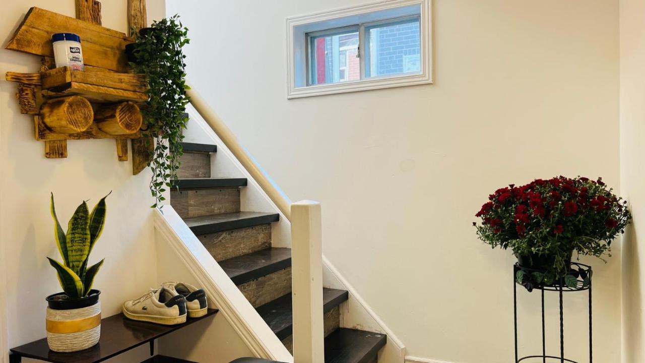 Toronto Bed & Breakfast - Free Parking 외부 사진