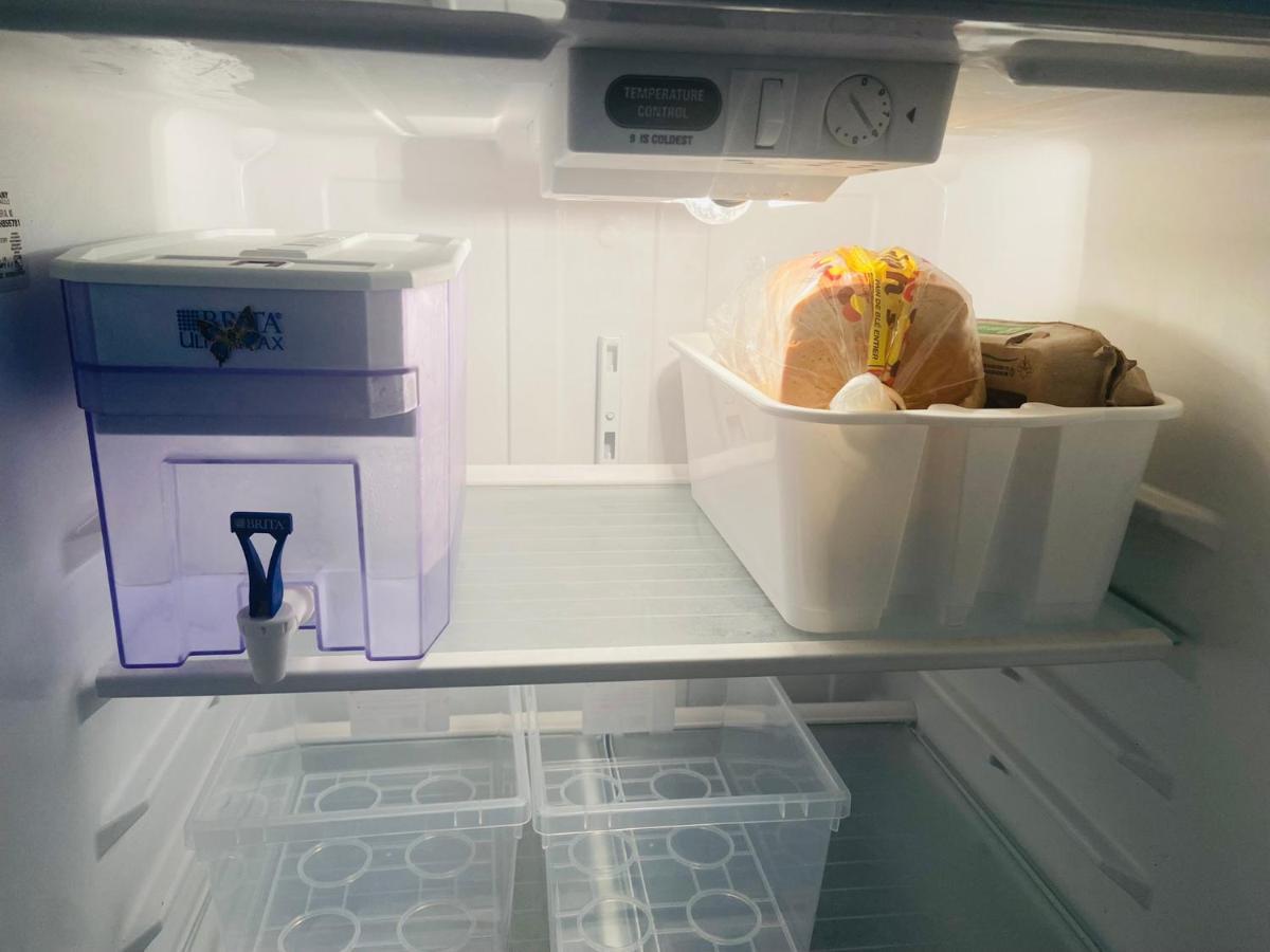 Toronto Bed & Breakfast - Free Parking 외부 사진