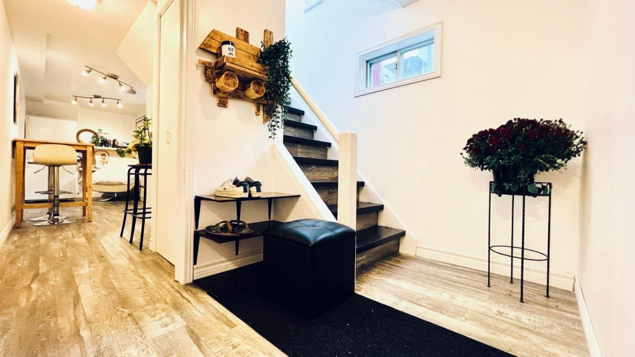 Toronto Bed & Breakfast - Free Parking 외부 사진