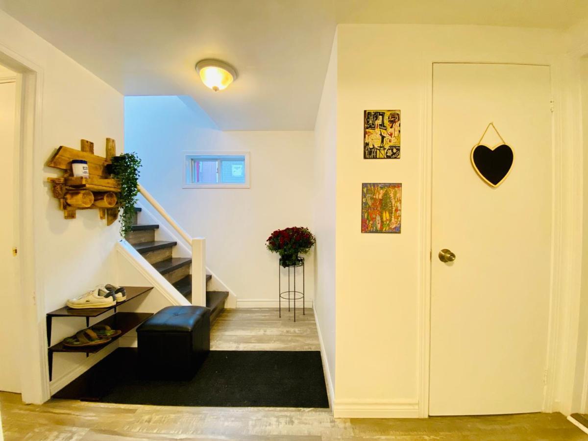 Toronto Bed & Breakfast - Free Parking 외부 사진