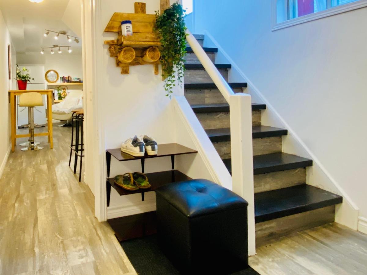 Toronto Bed & Breakfast - Free Parking 외부 사진