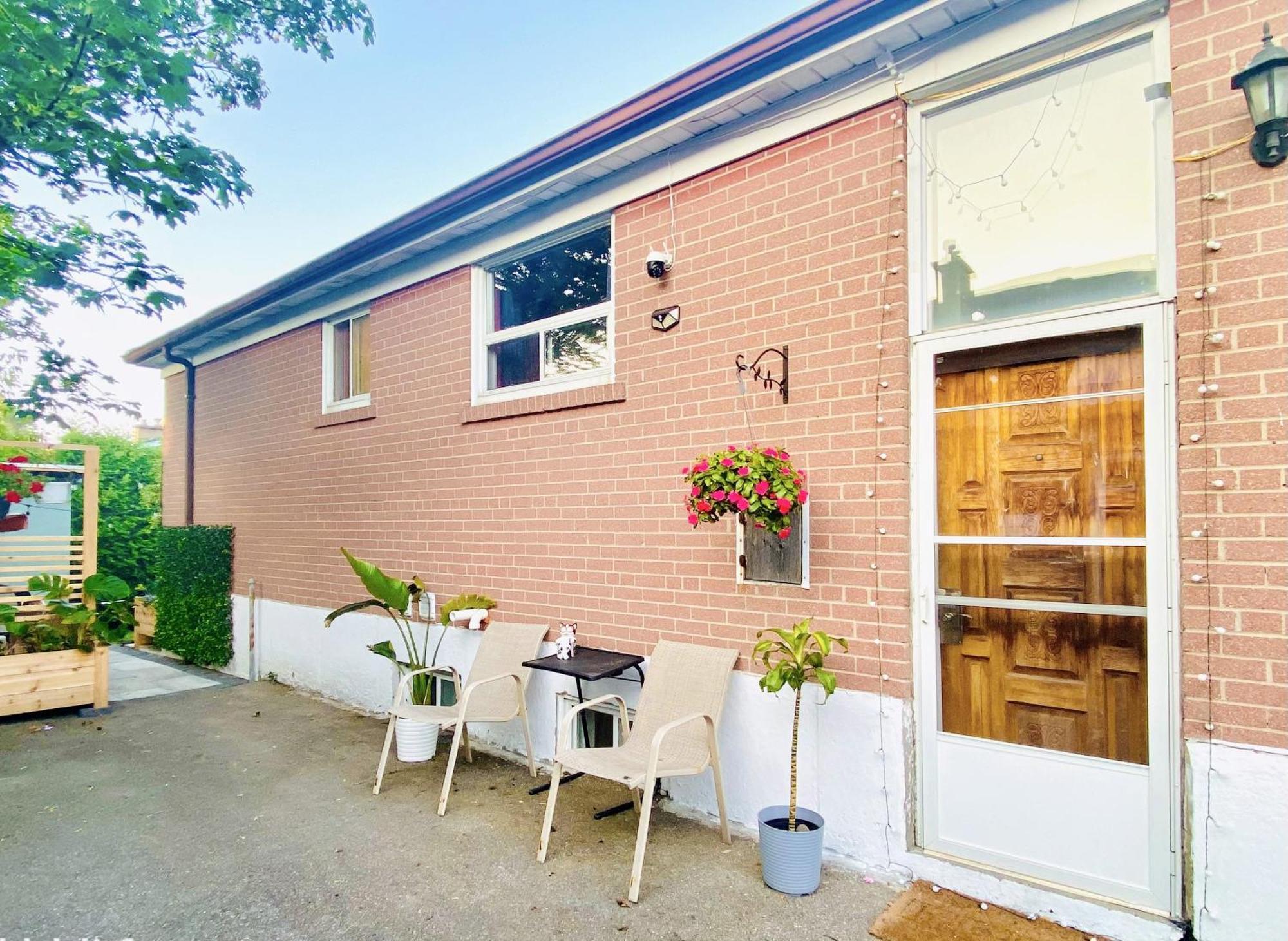 Toronto Bed & Breakfast - Free Parking 외부 사진